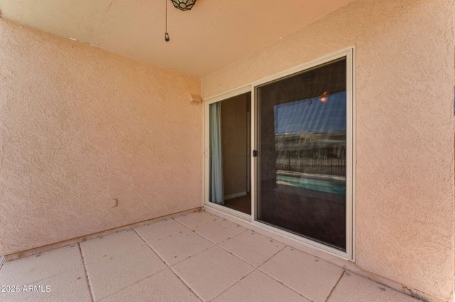 5822 W ABRAHAM Lane, Glendale, AZ 85308