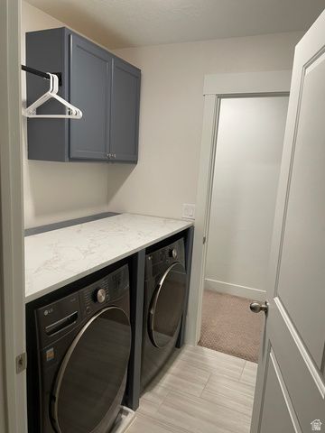 11764 S LEANDER DR, South Jordan, UT 84009