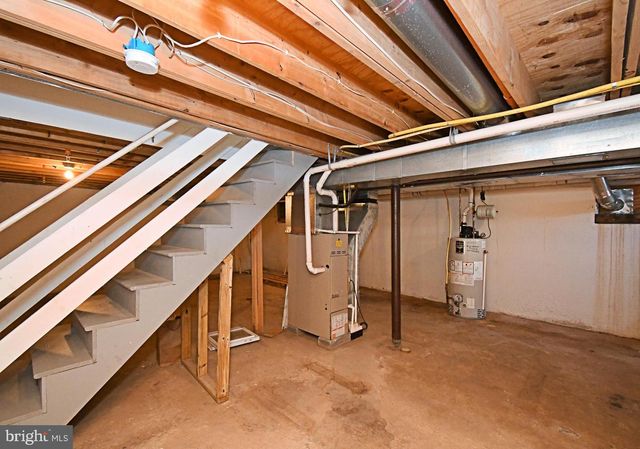 330 CROSSFIELD RD, King Of Prussia, PA 19406