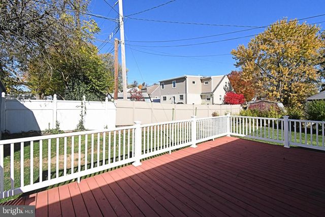 330 CROSSFIELD RD, King Of Prussia, PA 19406