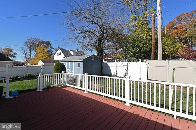 330 CROSSFIELD RD, King Of Prussia, PA 19406