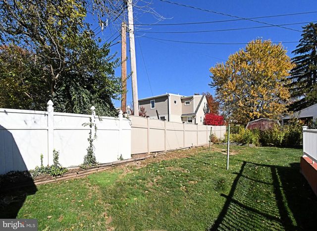 330 CROSSFIELD RD, King Of Prussia, PA 19406