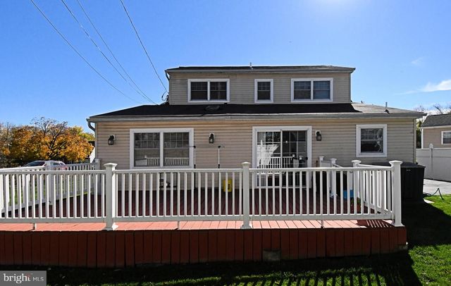 330 CROSSFIELD RD, King Of Prussia, PA 19406