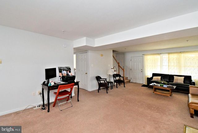 330 CROSSFIELD RD, King Of Prussia, PA 19406