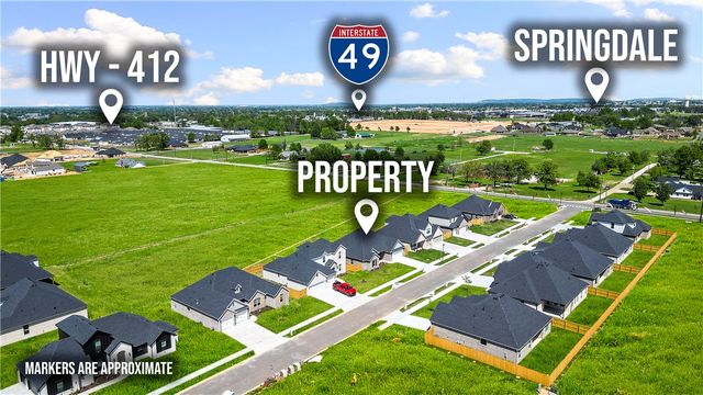 674 Primitivo Avenue, Tontitown, AR 72762