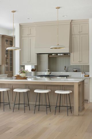 5946 Kochs Crossing, Independence, MN 55359