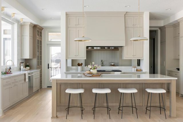 5946 Kochs Crossing, Independence, MN 55359