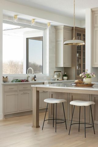 5946 Kochs Crossing, Independence, MN 55359