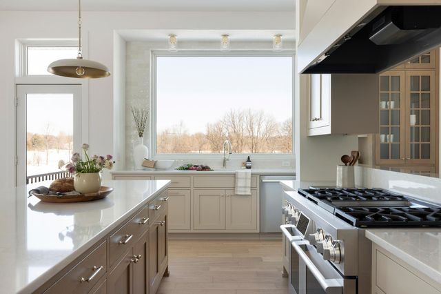 5946 Kochs Crossing, Independence, MN 55359