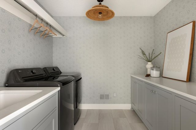 5946 Kochs Crossing, Independence, MN 55359