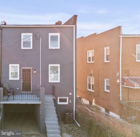 3208 INGLESIDE AVE, Baltimore, MD 21215