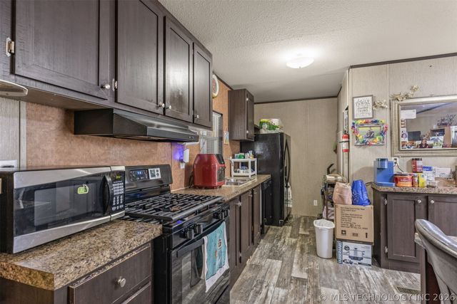 941 W 139th Place, Glenpool, OK 74033