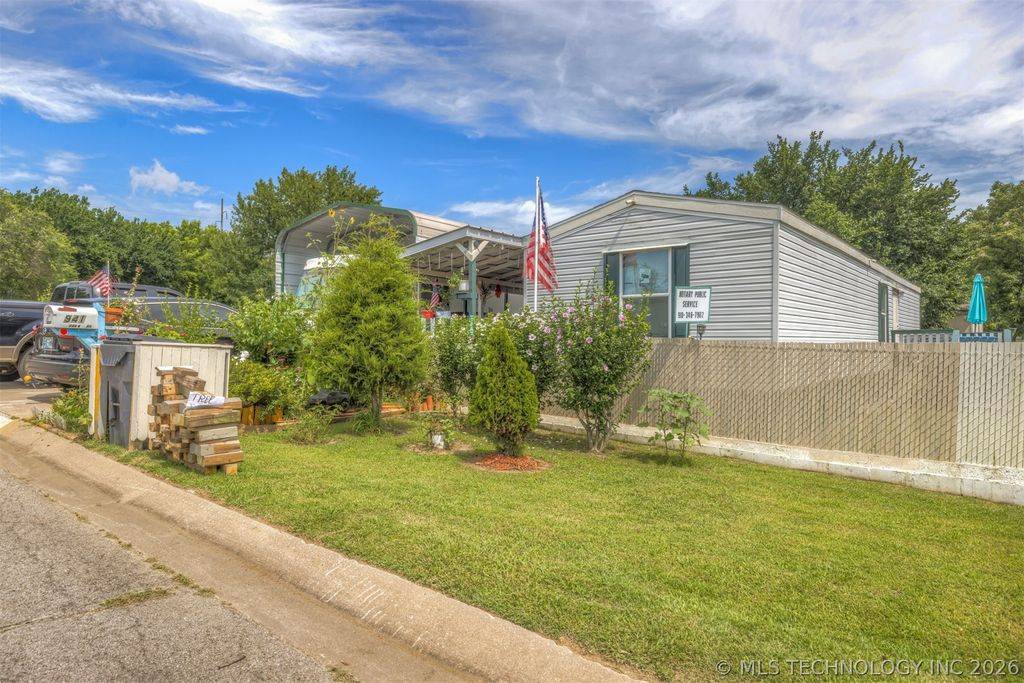 941 W 139th Place, Glenpool, OK 74033