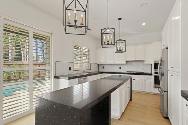 2012 Providence Way, Lodi, CA 95242