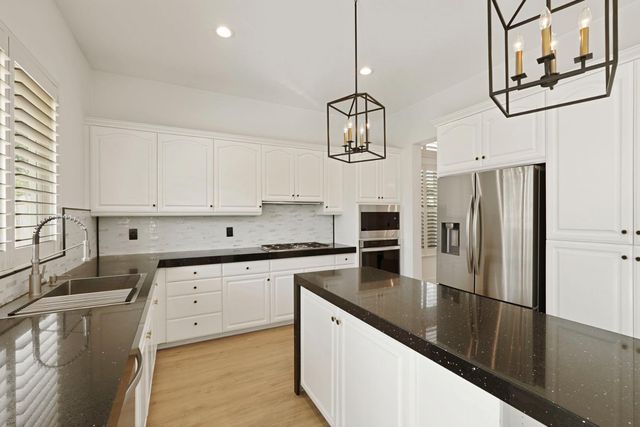 2012 Providence Way, Lodi, CA 95242