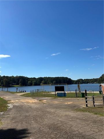 110 Wildwood Drive, Stockbridge, GA 30281