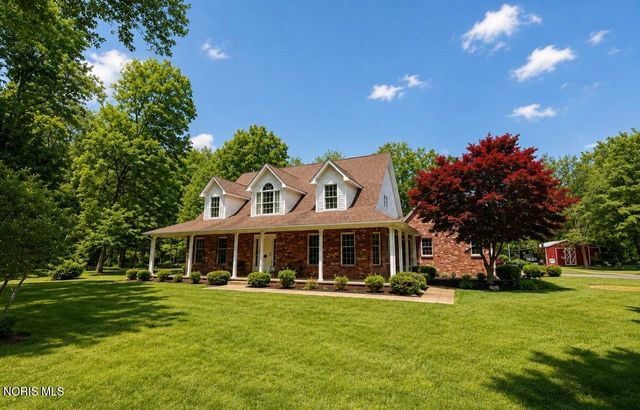 4737 S Berkey Southern Road, Swanton, OH 43558