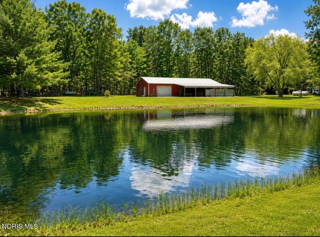 4737 S Berkey Southern Road, Swanton, OH 43558