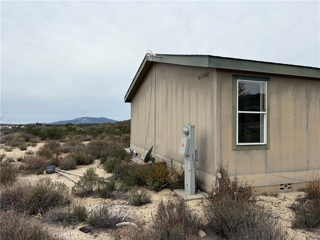 Image 14 of property listing at 61200 Indian Paint Brush Road, Anza, CA 92539