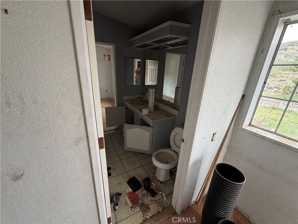 Image 34 of property listing at 61200 Indian Paint Brush Road, Anza, CA 92539