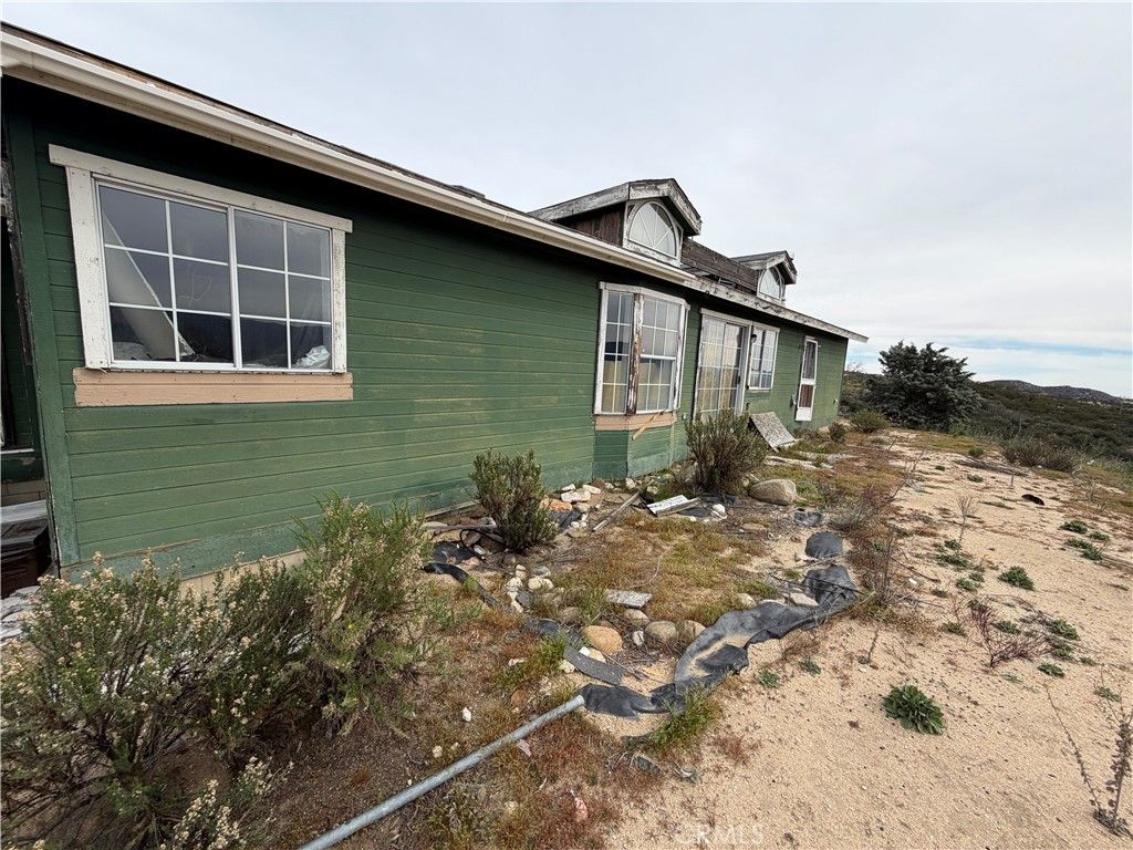 Image 38 of property listing at 61200 Indian Paint Brush Road, Anza, CA 92539