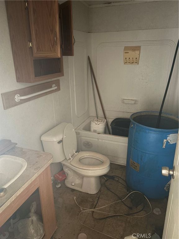 Image 9 of property listing at 61200 Indian Paint Brush Road, Anza, CA 92539