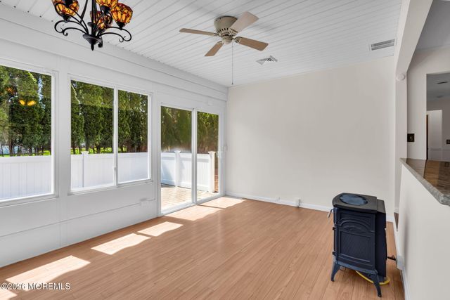 13 Killington Road, Toms River, NJ 08757