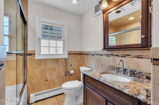 13 Killington Road, Toms River, NJ 08757