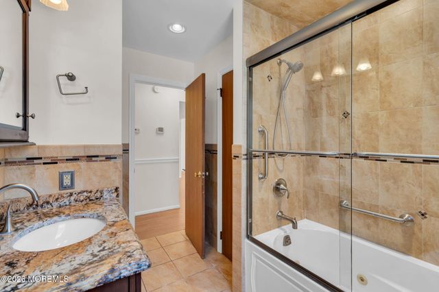 13 Killington Road, Toms River, NJ 08757