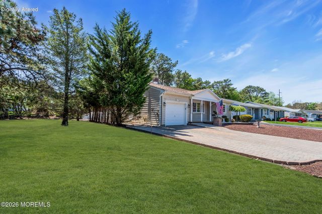 13 Killington Road, Toms River, NJ 08757