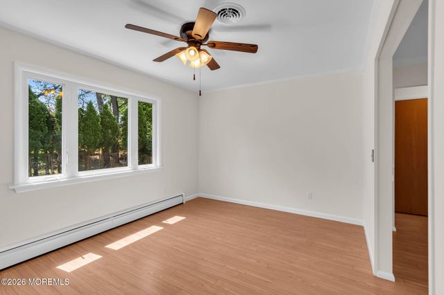 13 Killington Road, Toms River, NJ 08757