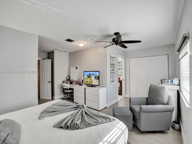 217 SE 5th St, Dania Beach, FL 33004