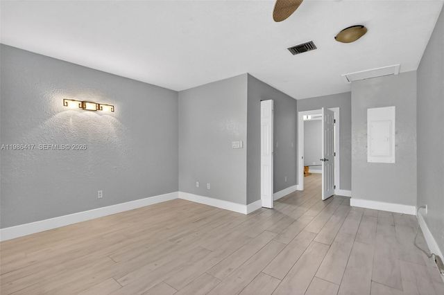 217 SE 5th St, Dania Beach, FL 33004