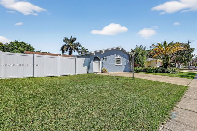 217 SE 5th St, Dania Beach, FL 33004
