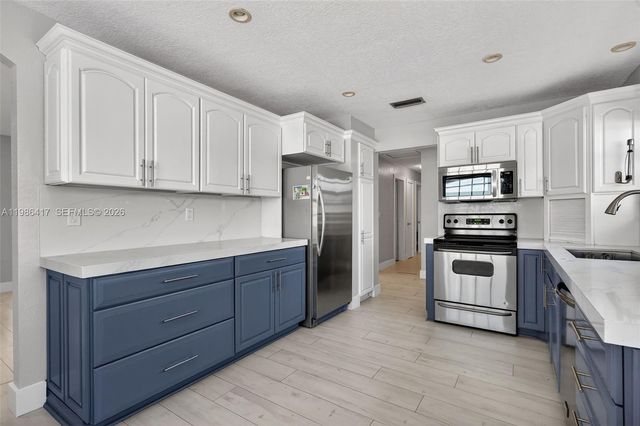 217 SE 5th St, Dania Beach, FL 33004