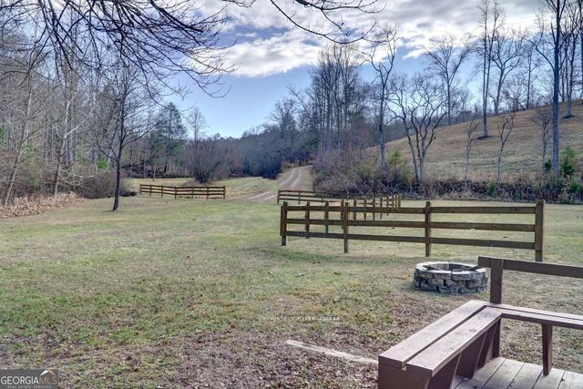 RIVERSIDE ON LA Madeline, Blairsville, GA 30512