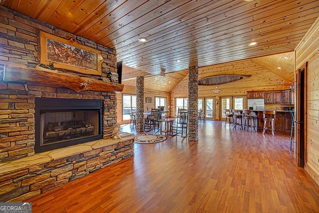 RIVERSIDE ON LA Madeline, Blairsville, GA 30512