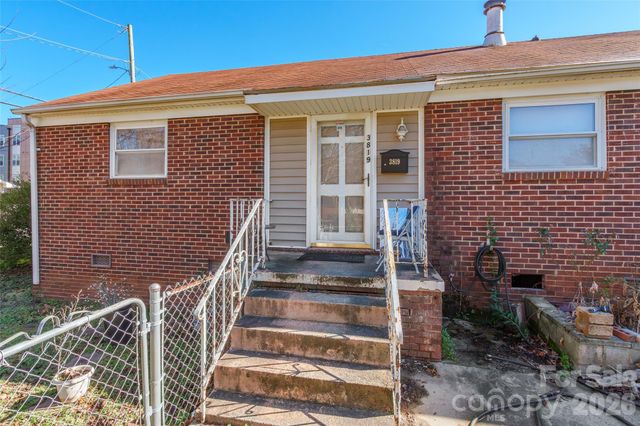 3819 Ellenwood Place, Charlotte, NC 28217