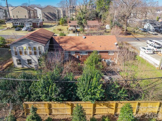 3819 Ellenwood Place, Charlotte, NC 28217