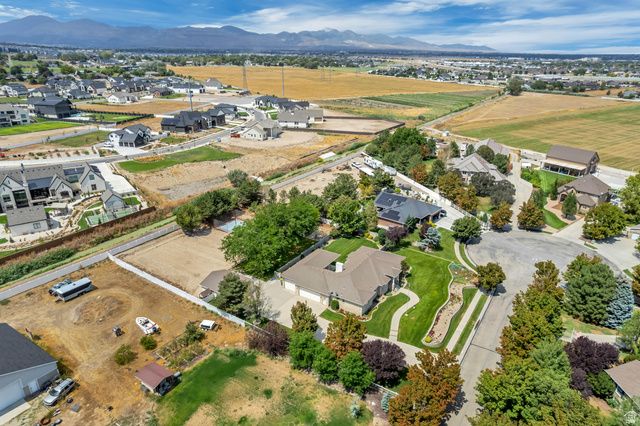 14278 S COUNTRY CLASSIC DR, Bluffdale, UT 84065