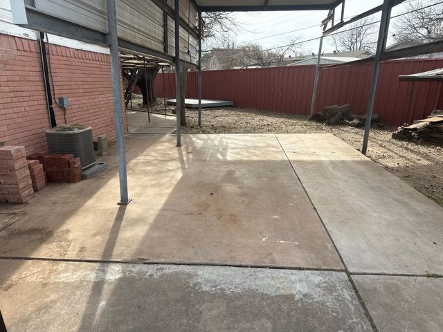 2725 Robertson Drive, Abilene, TX 79606