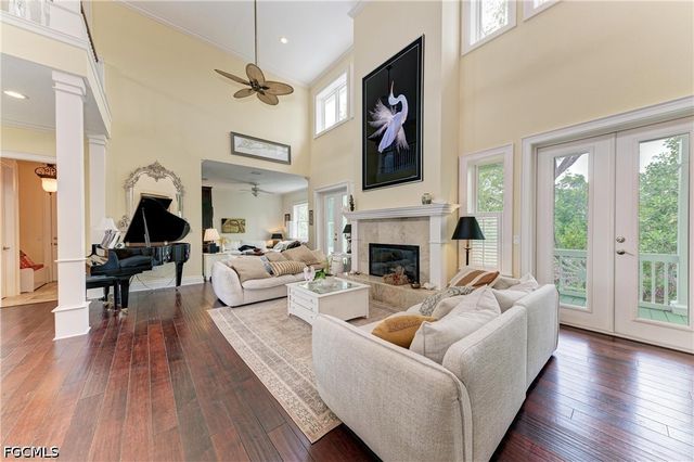 793 Jungle Queen WAY, Longboat Key, FL 34228