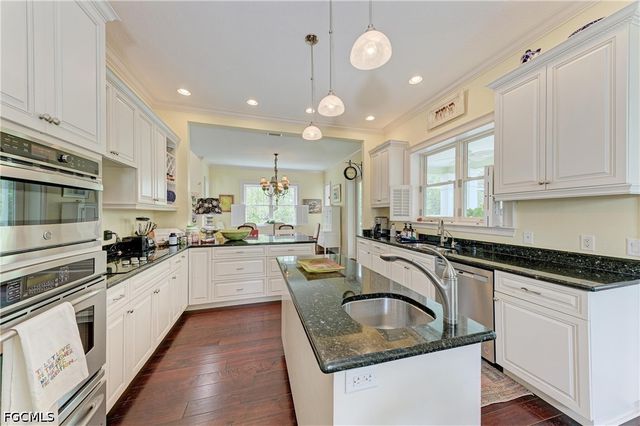 793 Jungle Queen WAY, Longboat Key, FL 34228