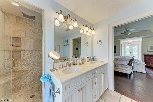 793 Jungle Queen WAY, Longboat Key, FL 34228