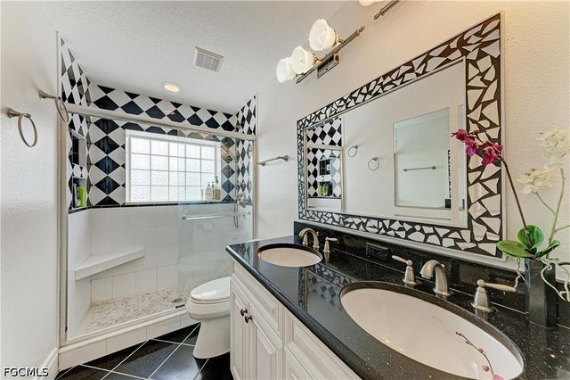 793 Jungle Queen WAY, Longboat Key, FL 34228