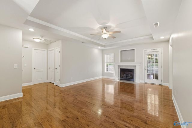 242 Chestnut Oak Circle, Owens Cross Roads, AL 35763