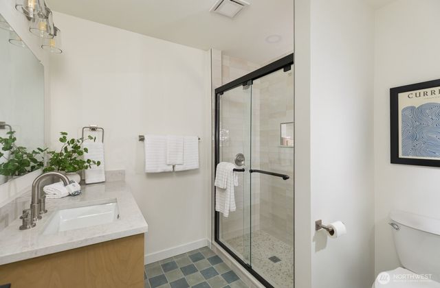 3430 39th Avenue W, Seattle, WA 98199