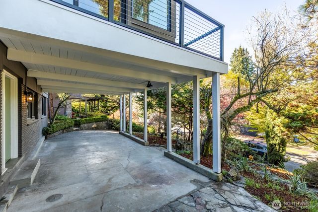 3430 39th Avenue W, Seattle, WA 98199