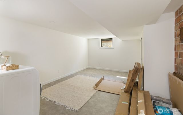 3430 39th Avenue W, Seattle, WA 98199