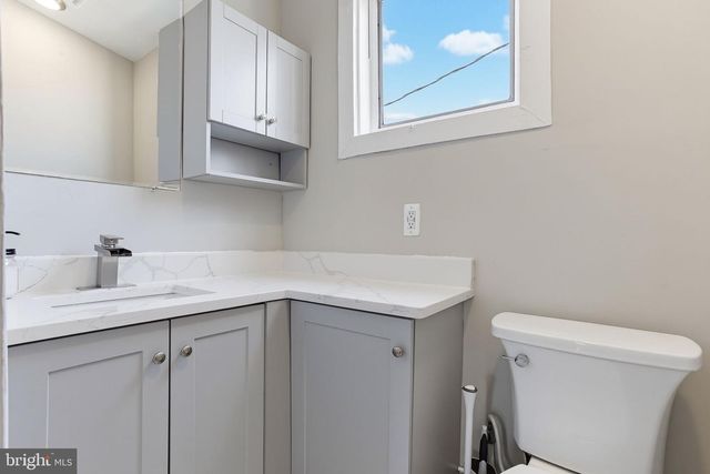 2712 DILLON ST, Baltimore, MD 21224